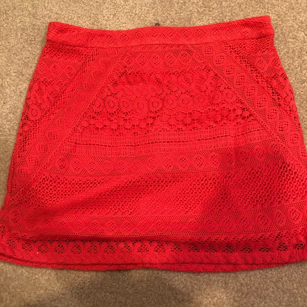 Reddish-orange lace, American Eagle skirt